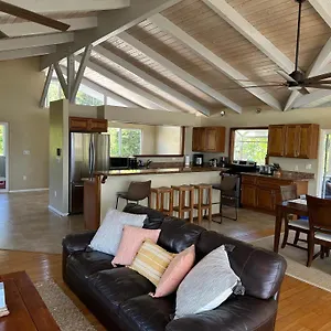 Ocean Views, Indoor And Outdoor Brilliance! Haleiwa